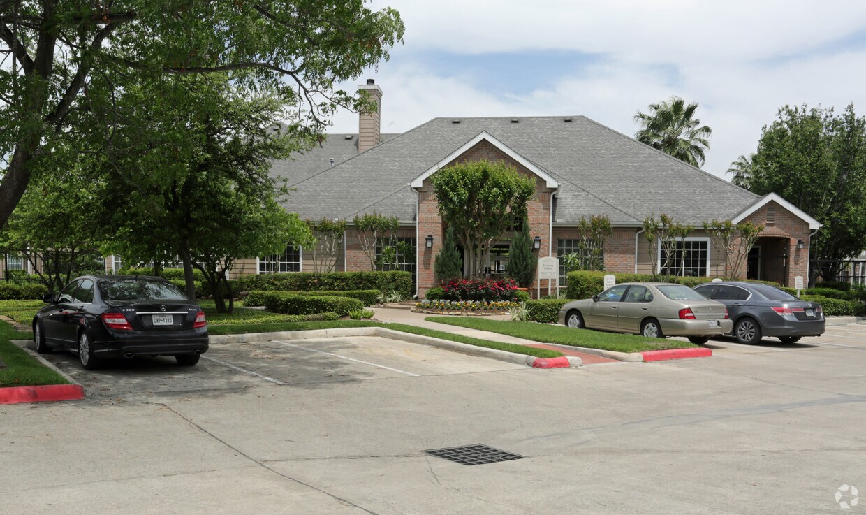 Memorial Heights 201 S Heights Blvd Houston, TX Apartments for Rent