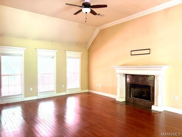 Building Photo - 10 Birchwood Ln