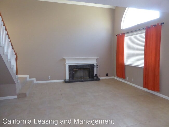 Building Photo - 3 br, 2.5 bath House - 22814 Fir Court