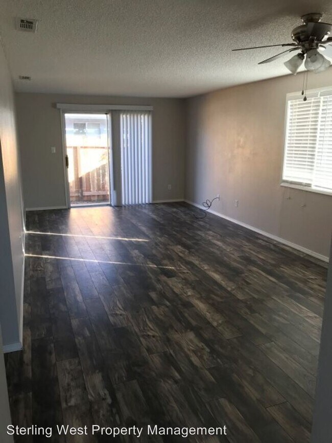 Foto del edificio - 901 Saling Ave