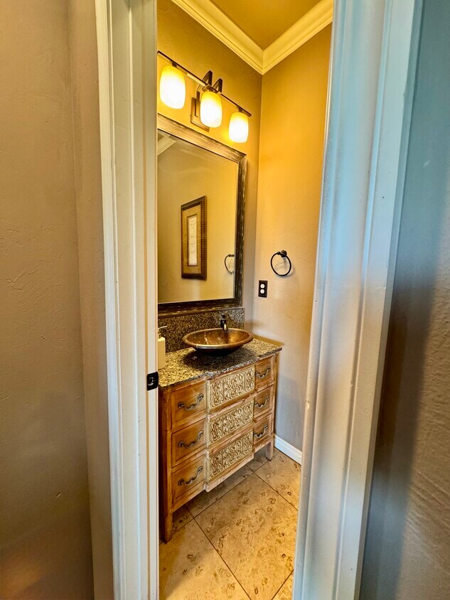 Foto principal - 14351 W Waterloo Rd