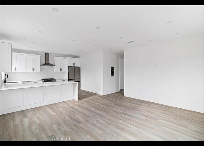 Building Photo - 11221 Runnymede St