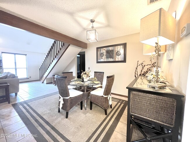 Foto del edificio - 8459 Rampart Rd