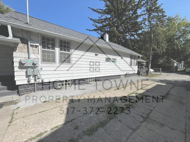 Photo - 805 West Saginaw Street - B Apartment