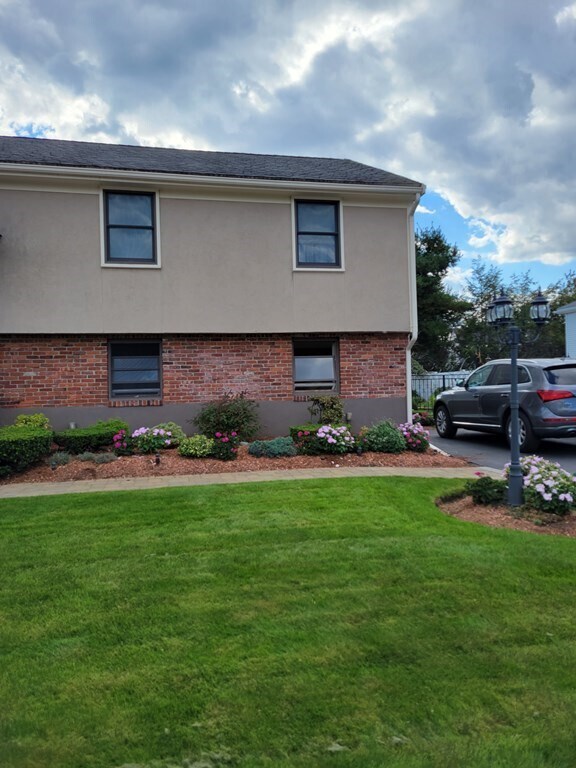 15 Pevwell Dr Unit 2, Saugus, MA 01906 Room for Rent in Saugus, MA