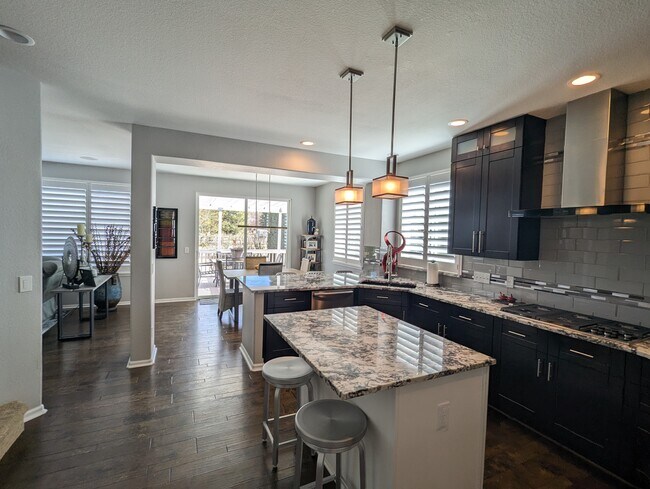 Building Photo - 10376 Weeden Pl