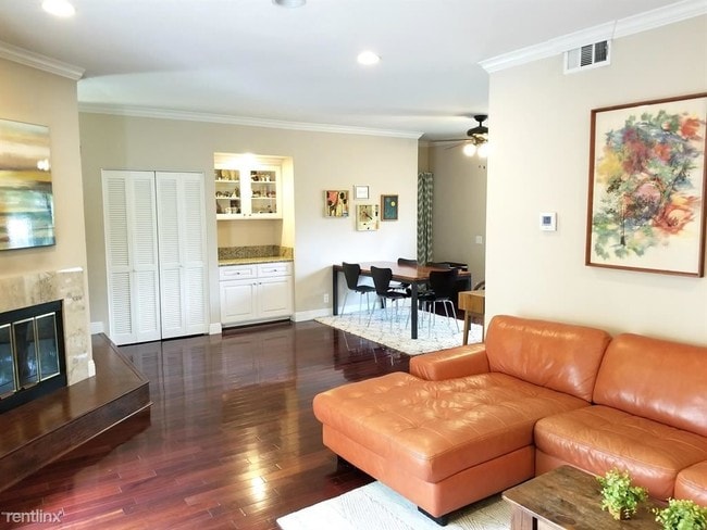 Building Photo - 3 br, 2.5 bath Condo - 228 Monterey Rd Apt E