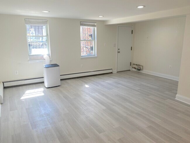 Foto del edificio - 320 2nd St