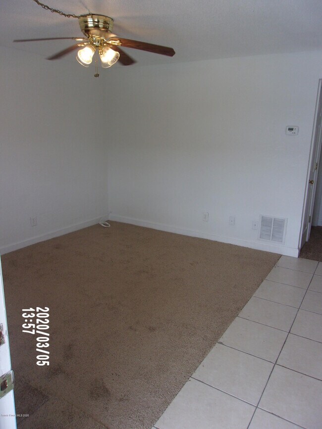 Foto del edificio - 1715 Dixon Blvd