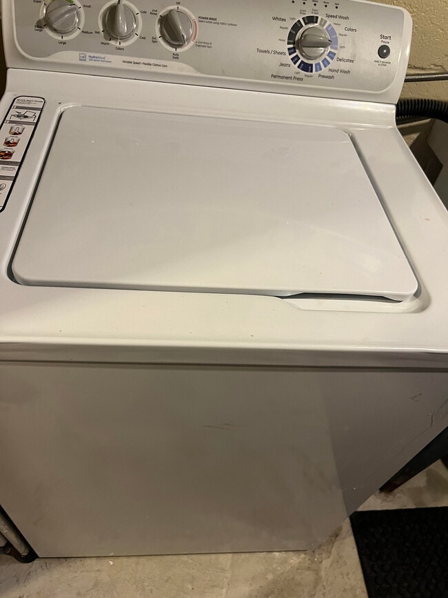 Shared Washer - 2525 Wendover Rd
