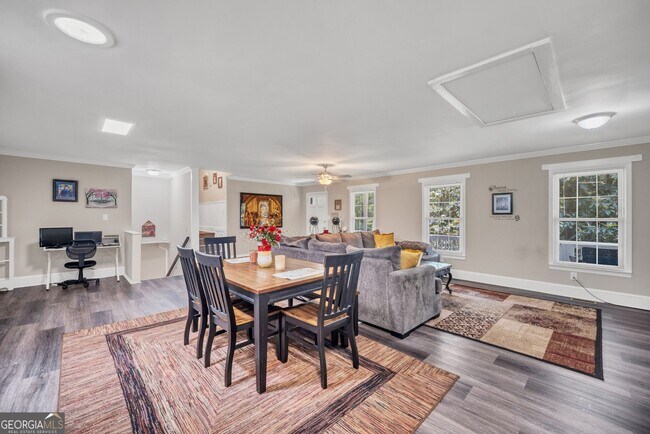 Foto del edificio - 83 Summit Ridge Cir SE