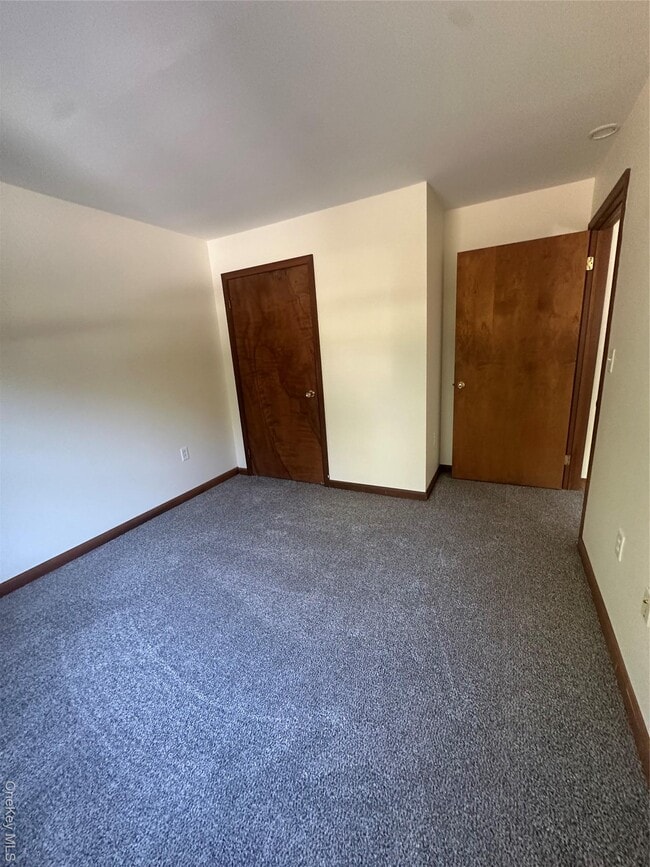 Foto del edificio - 7590 N Broadway