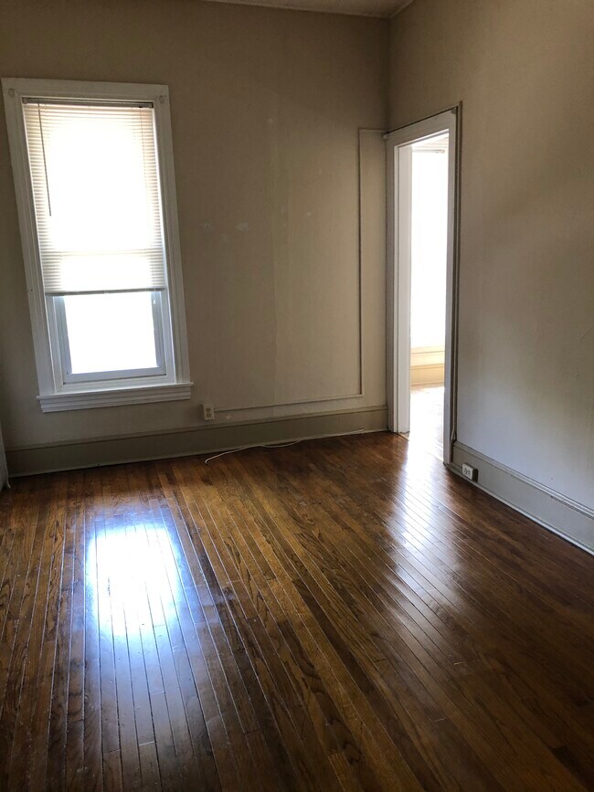 Foto del edificio - 351 N Charlotte St