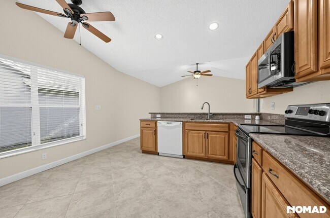 Building Photo - 5309 NW 98th Terrace