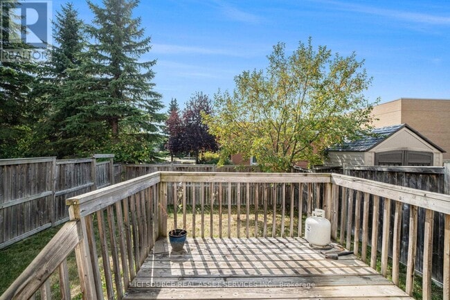 Building Photo - 108 Talltree Crescent