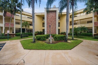 Building Photo - 7508 La Paz Blvd