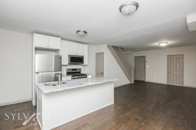 Foto del edificio - Nice 3BR 2.5BA Home