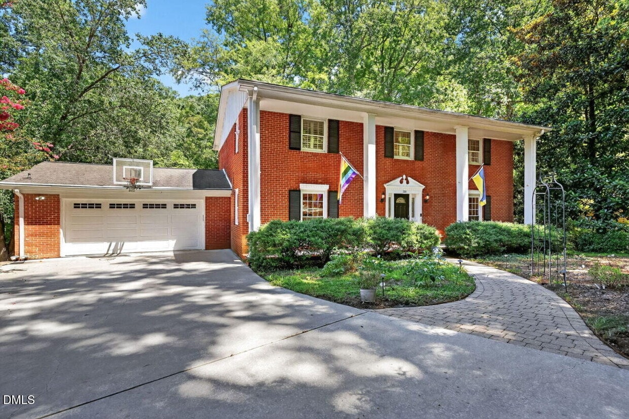 Photo - 324 A Glendale Drive, Chapel hill, NC 27514