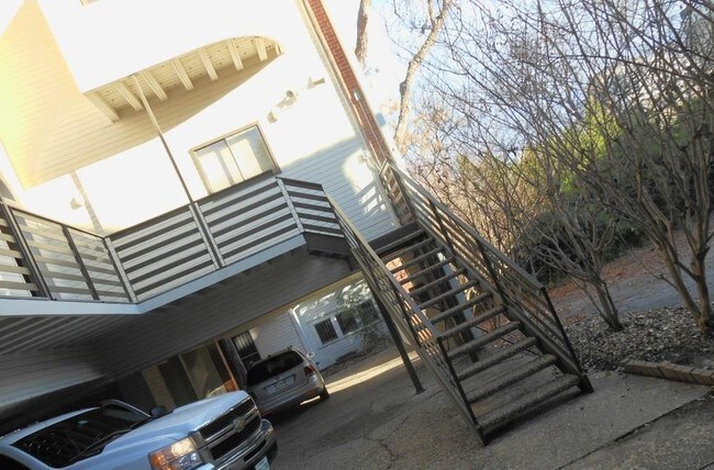 Foto del edificio - 609 W 18th St