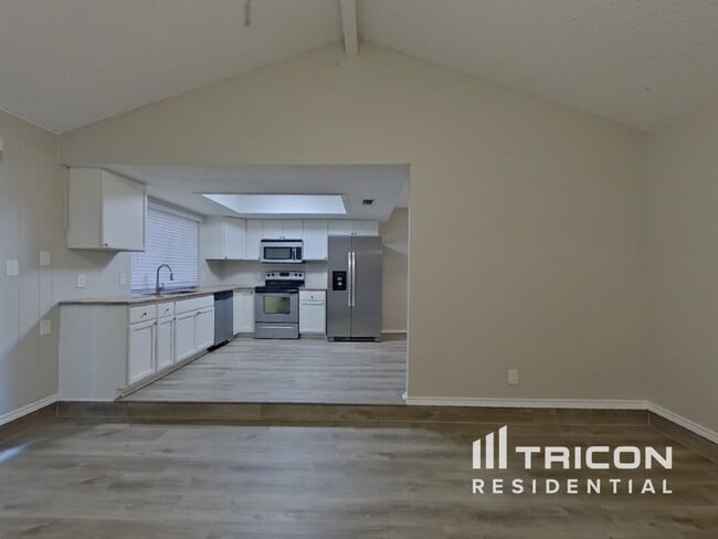 Foto del edificio - 2312 Vineyard Dr