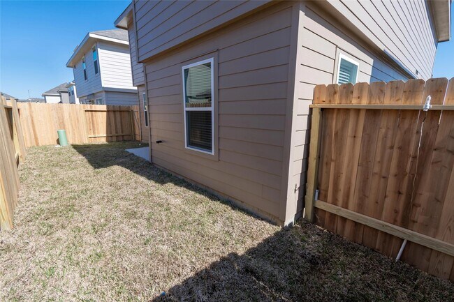Foto del edificio - 5415 Gouldburn River Dr