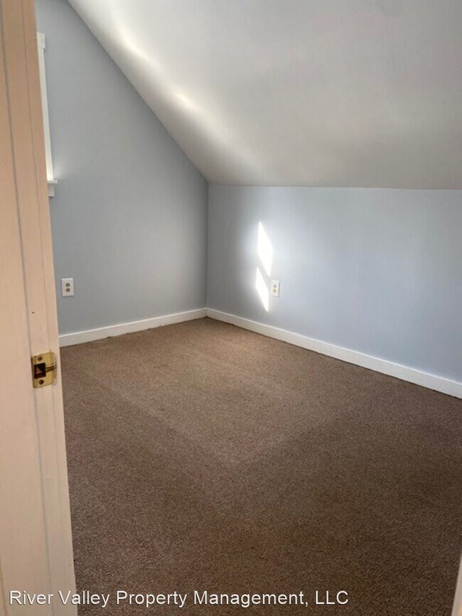 Foto del edificio - 3 br, 1 bath House - 494 County Rd