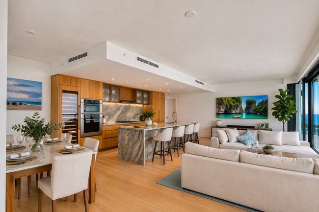 Foto del edificio - Panoramic Pacific Views | Ultra-Luxury Living at Victoria Place