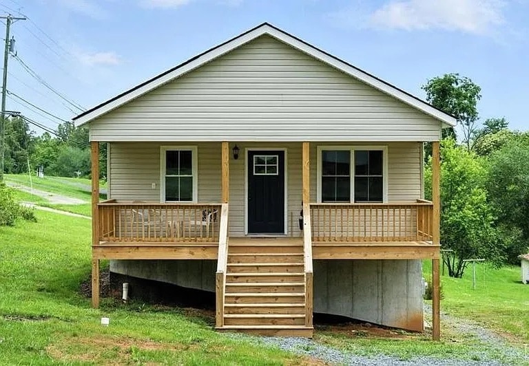 Primary Photo - 109 Ned Brown Rd