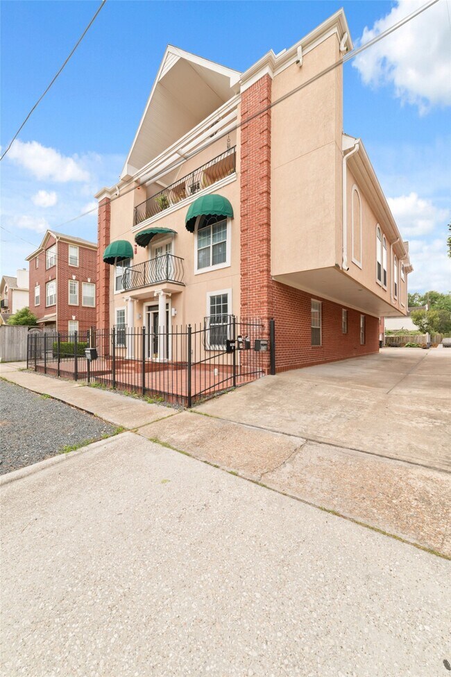 Foto del edificio - 1516 Park St