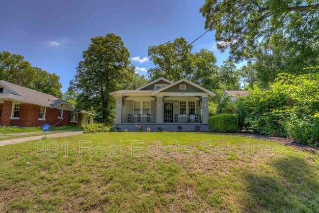 Building Photo - 498 Lundee St