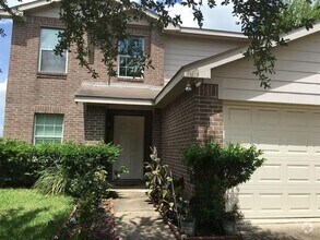Building Photo - 5615 W Harrow Dr