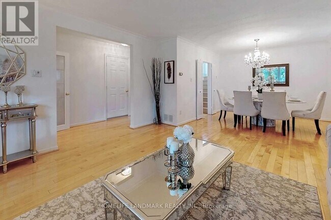 Photo du bâtiment - 117 Clansman Blvd.