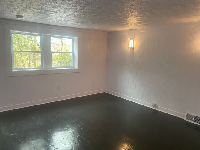 Foto del edificio - 6042 Sawyer St