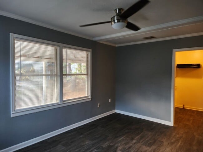 Foto del edificio - 1808 Corbitt St