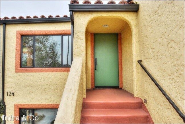 Foto del edificio - 122-124 N Harper Ave