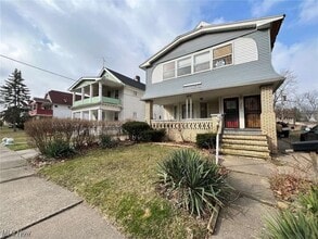 Building Photo - 3594 E 153rd St