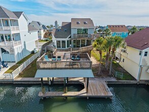 Building Photo - 21812 Frio Dr