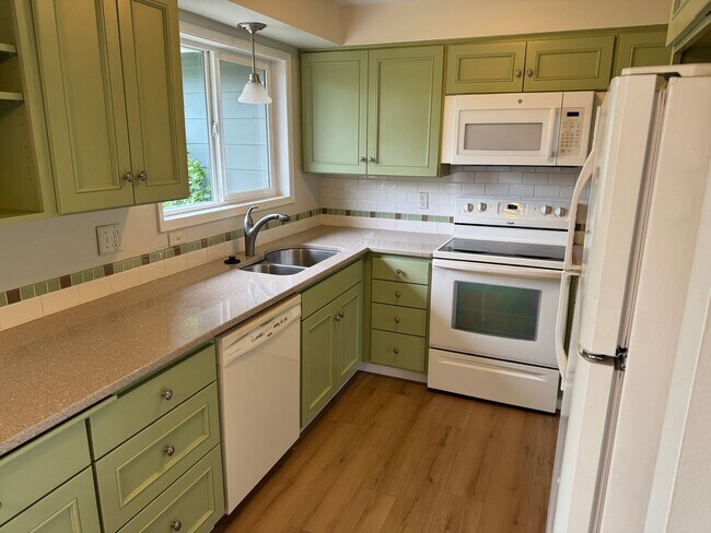 Foto del edificio - Discover this well-maintained 3-bedroom, 2-bath home in Eugene, OR.
