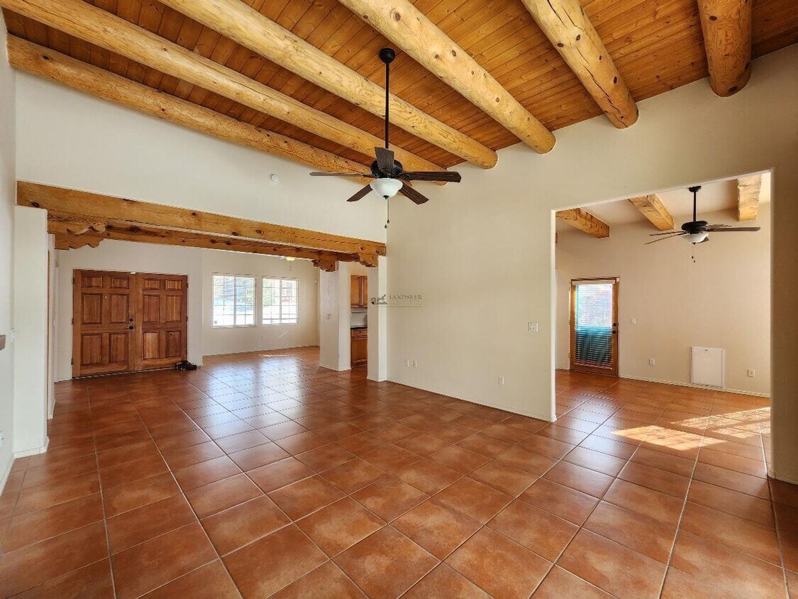Foto principal - 4149 Soaring Eagle Ln