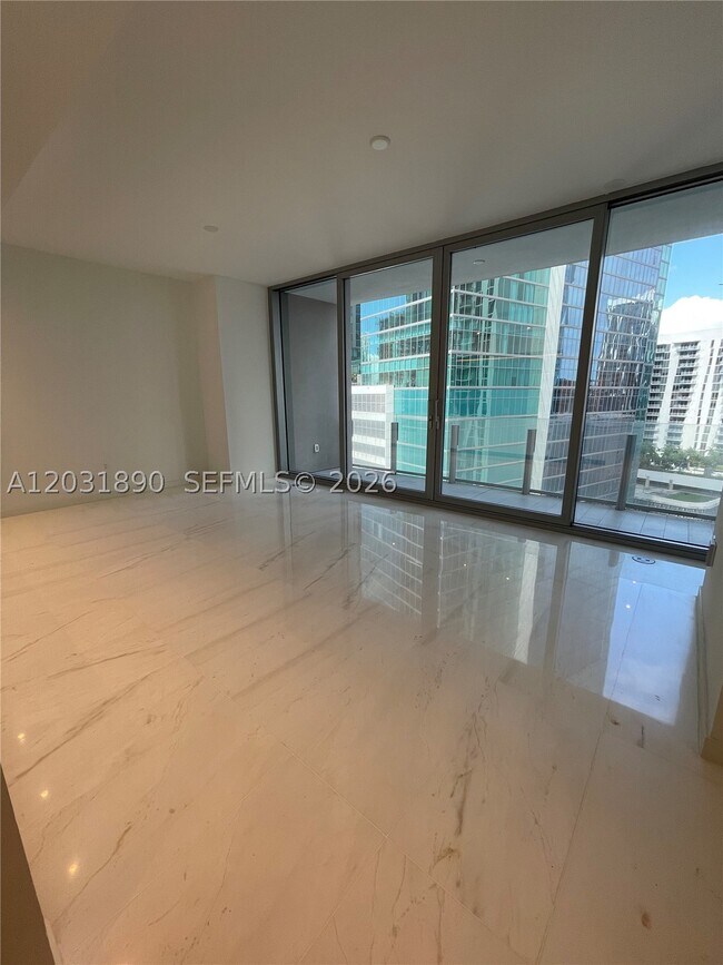 Building Photo - 300 Biscayne Blvd
