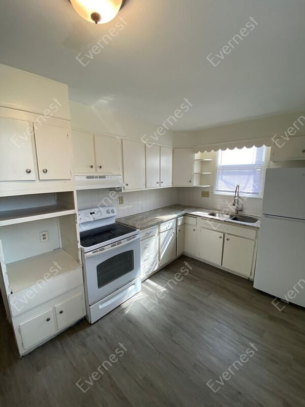 Building Photo - 149 Clarendon Ave
