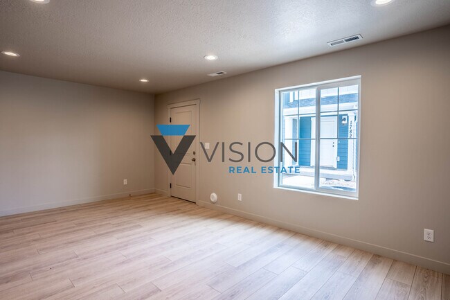 Building Photo - 1783 N 1280 E