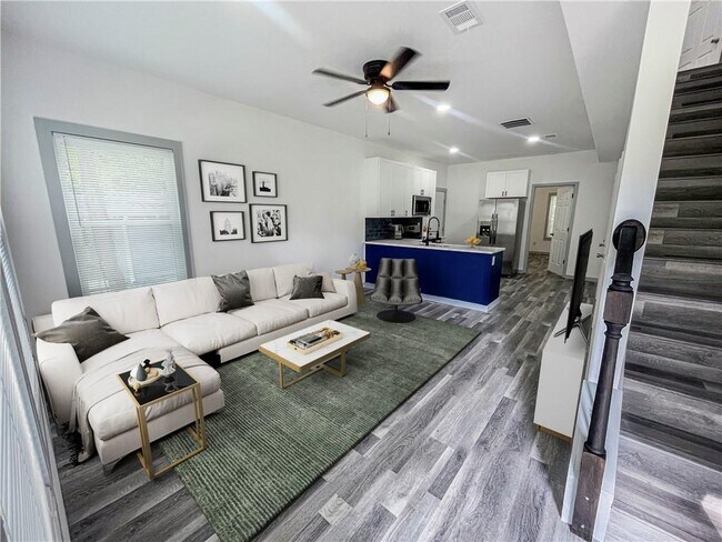 Foto del edificio - 215 Anderson Ave NW