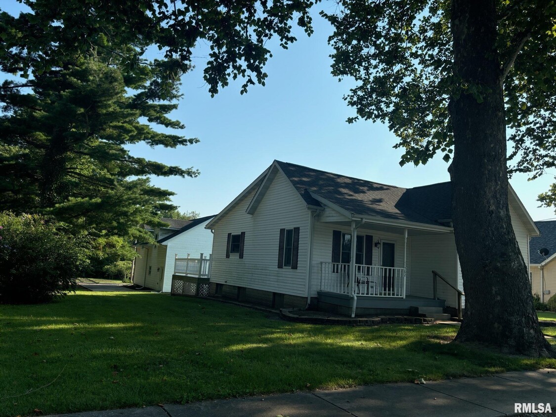 Primary Photo - 502 Jefferson St