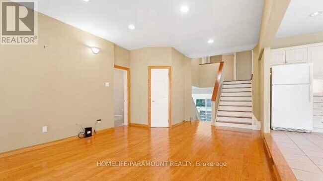 Building Photo - 196 Nelson St