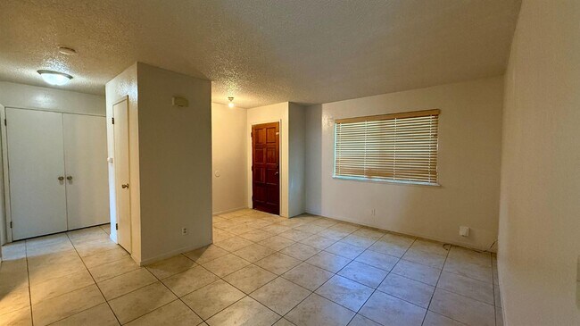 Foto del edificio - 125 Skaggs St