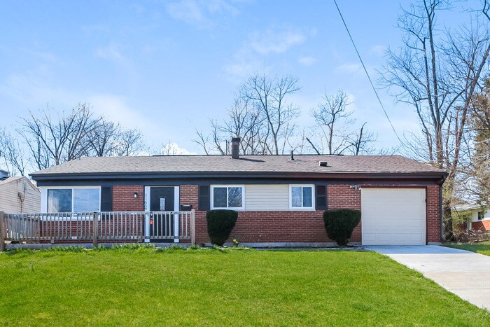 Primary Photo - Amazing 3 Bedroom Brick Ranch