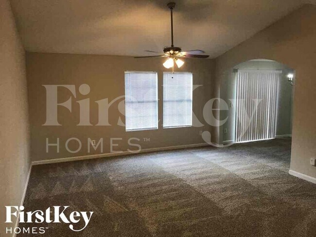 Foto del edificio - 7079 Merrywood Dr