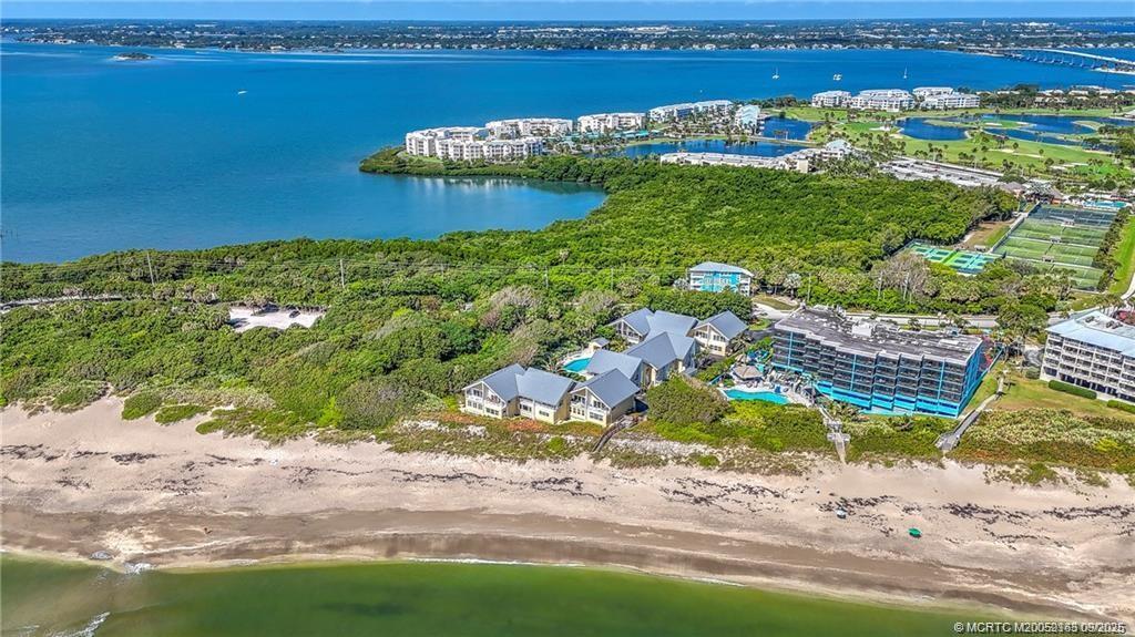 Primary Photo - 245 NE MacArthur Blvd