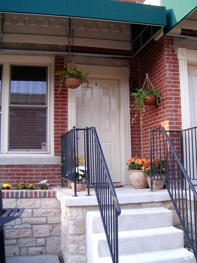 Building Photo - 6 Clark Pl
